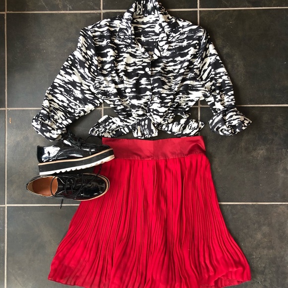 Vintage belted patterned button down shirt - Picture 4 of 5